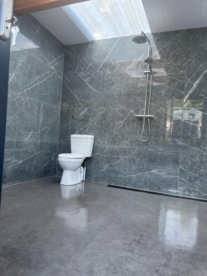 Ferry House Holidays New Ross Extérieur photo